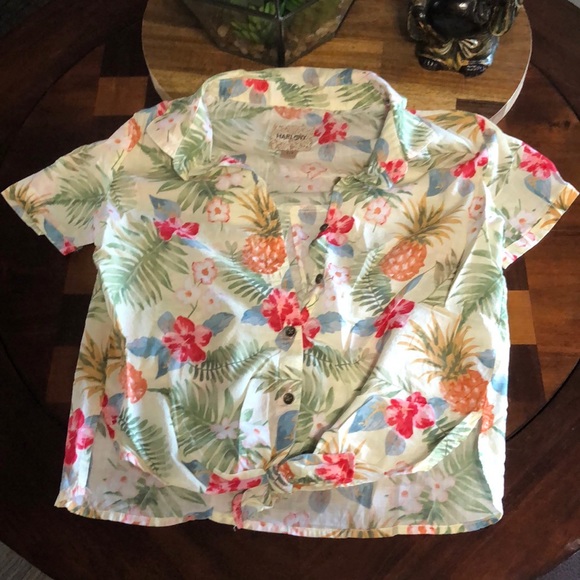 Tie up t-shirt - Picture 2 of 6